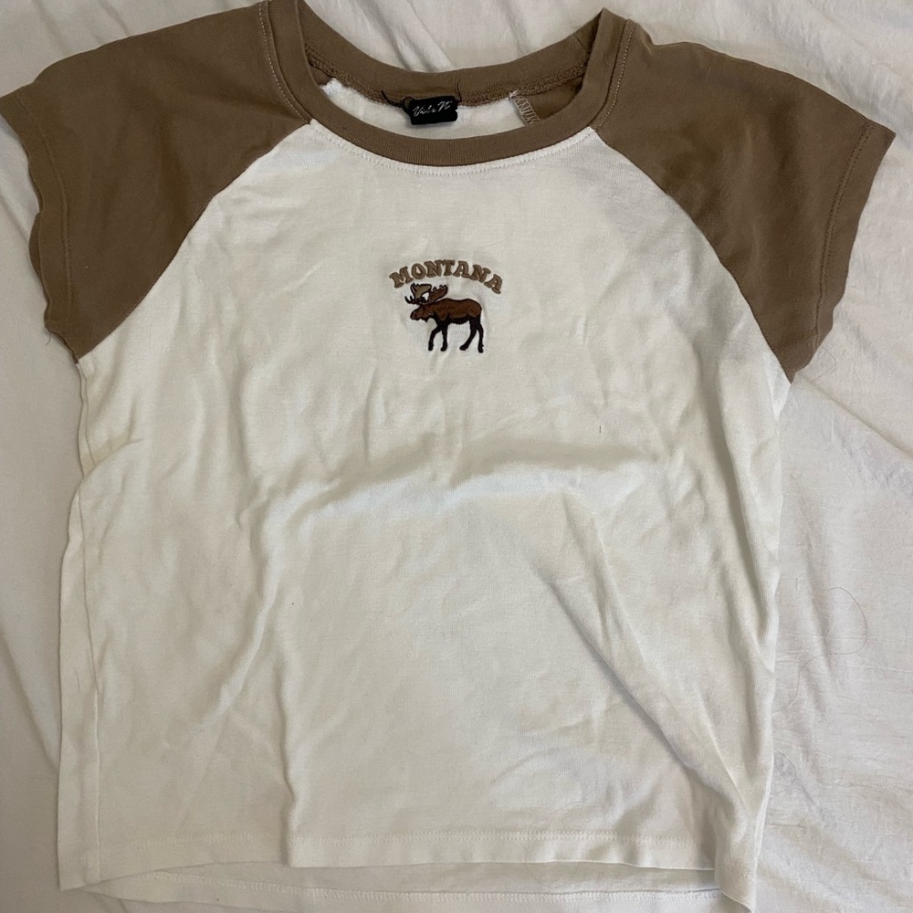 Montana lettering top.